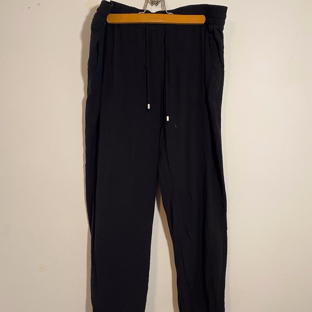 Old Navy black ankle length pants